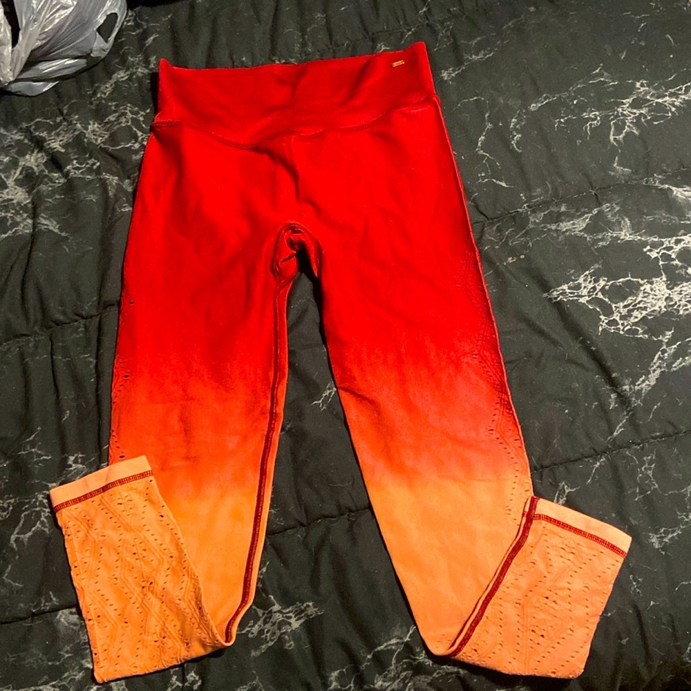 Pink Active, Sz M, never worn leggings